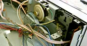Aiwa cassette deck, displaced widget, no REW  |  Having maintained this deck over  the years, new silicone rubber bands ,  tyres...