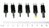 Netzteilstecker HP TFT L1510  |  Eher 30 verschiedene. Wenigstens ein halbes Duzend Außendurchmesser,...