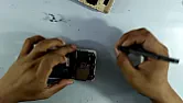 Display Smartphone tauschen - Klebebaender fuer den Akku  |  Am 25.01.20 um 17:35 schrieb Juergen: Bei meinem Sony Xperia Z5 war der Akku...